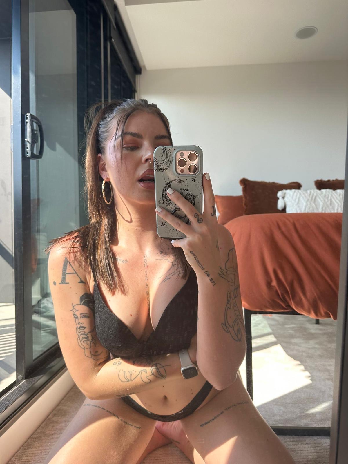 I’m down for full sex satisfaction Hit me up on:  +1 9042436639  same  as my WhatsApp