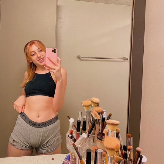 HMU on Snap::Casshhhyy I’m available for kissing & hookup…****🍆new 69 any styles 🍆�