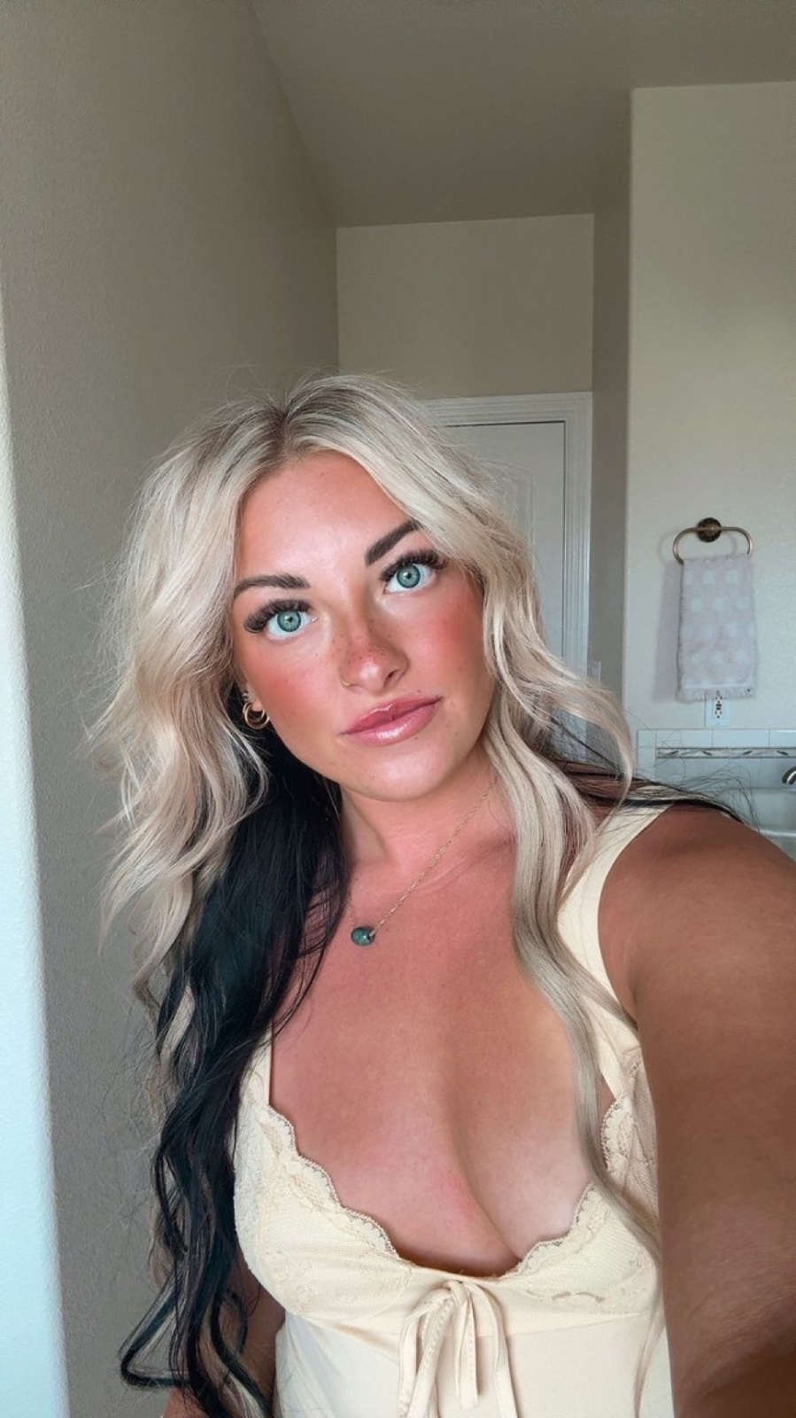 ALWAYS AVAILABLE,HMU For   Meetup// Contents//Sexting 👅💦🍑and for any kind of PA