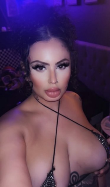 come get lost in my smile