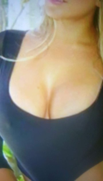 Rent A Girlfriend Hostess