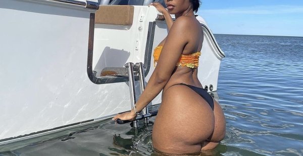 Eboni bombshell True Goddess