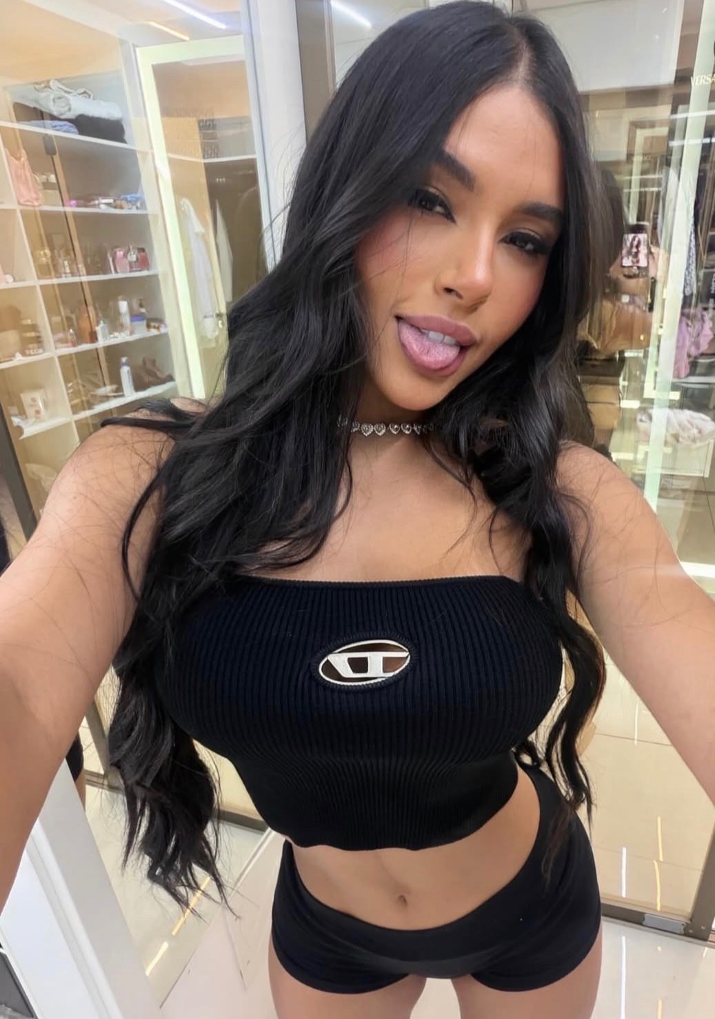 I’m available 24/7 incall/outcall and car sex 🍑💦