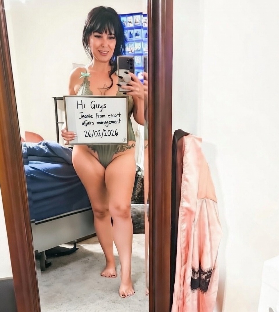 Hi, I'm sexy a mature woman, delicate passionate,very tasty, available