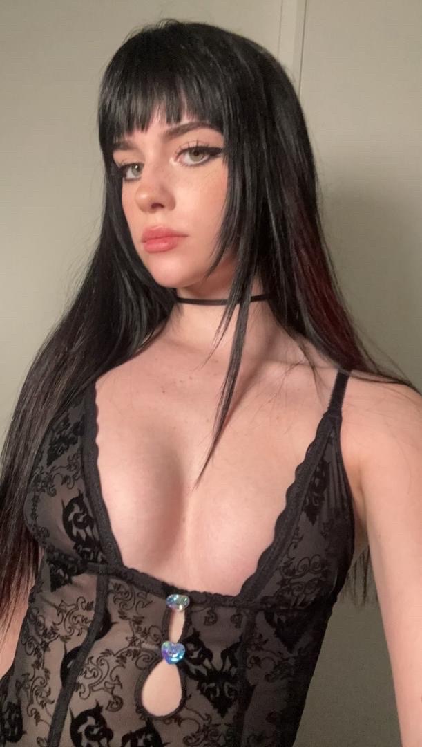 I’m that erotically sound companion for ya👅🙃