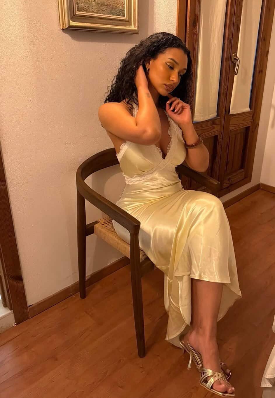 Darling💞i’m  always in a cheerful mood for fun text me💞💞😊