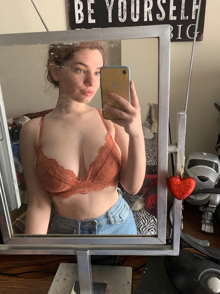 MY WET 💦💦 **** IS READY TO TAKE IN SOME GOOD HARD COCK THAT WANT SOME JUICES I OFFER "INCALL AND O