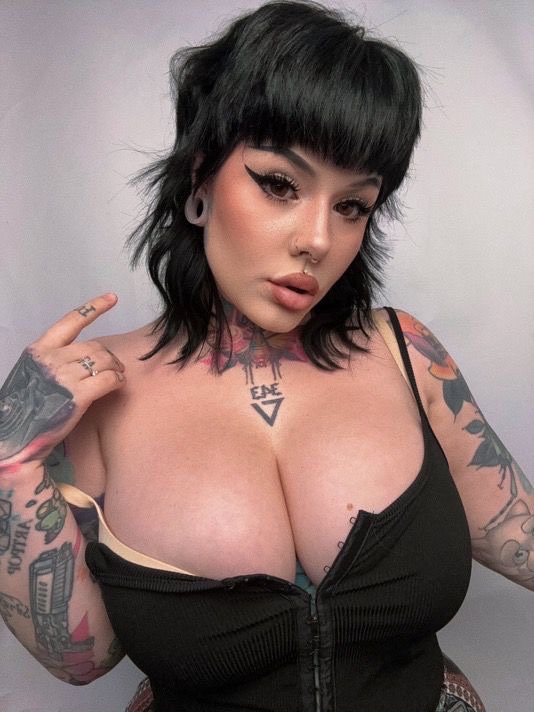 Hookup😍💦Text me iMessage 💬 +1 (602) 299-6066 if you’re down for nasty funs🥵💦 sex hookup🍆 and n