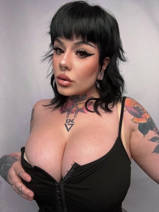 Hookup😍💦Text me iMessage 💬 +1 (602) 299-6066 if you’re down for nasty funs🥵💦 sex hookup🍆 and n