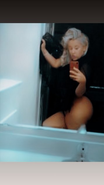 Platinum Blonde Hottie With A Smooth Tasty Body