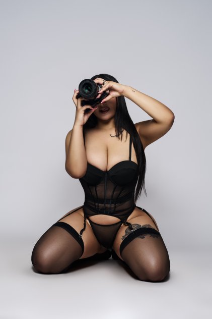 100% Real, 100% yours ;) LETS PARTY ❄️💦🎉🌲👅