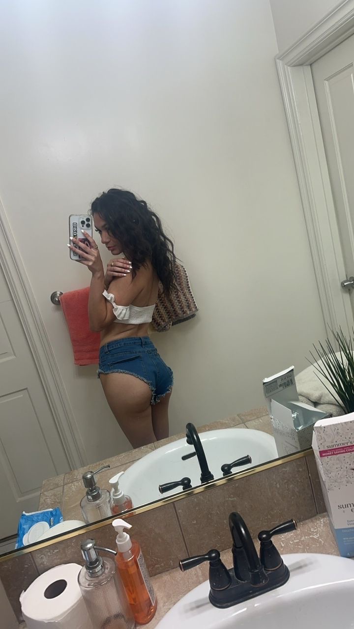 I’M  aubery amador 💦❤️down to keep your company 💦 I squirt, offer massages , GFE 🥵👅💞💯