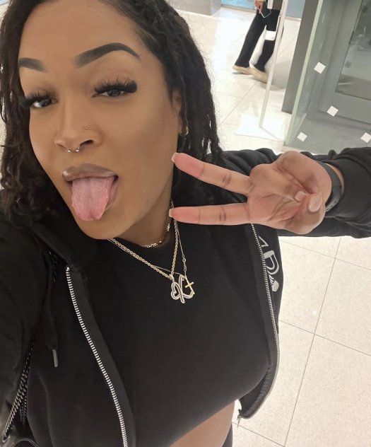 Love to have fun👅👀 Add me on Telegram  @Loversexy23