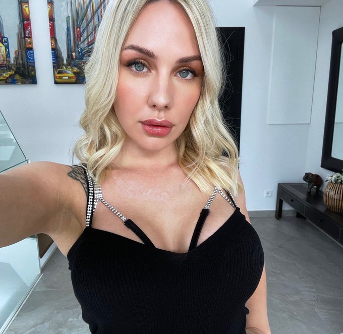 Sexy angie +13233917005