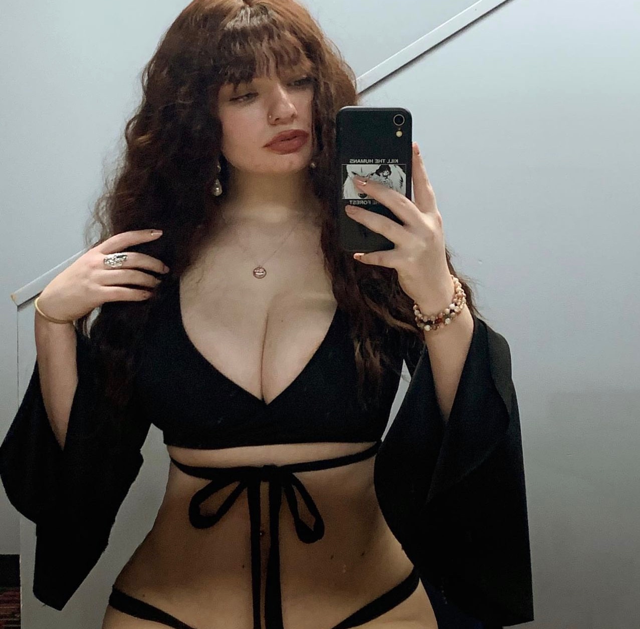 Hmu for quick fun and meet up text 3142035539 telegram @ana4ualone   (this is my only profile )