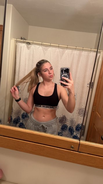 Hey I’m available let have Some Freaky and kinky fun