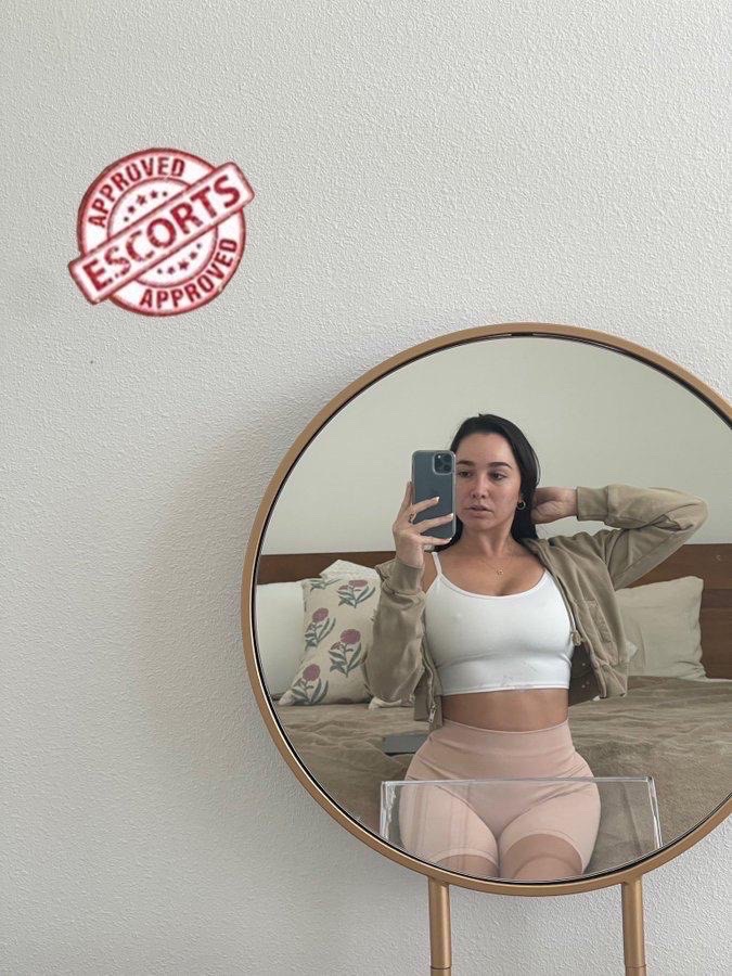 HOOKUP/MASSAGES/ROLEPLAY 🍆🍑💦🥵👅🍒