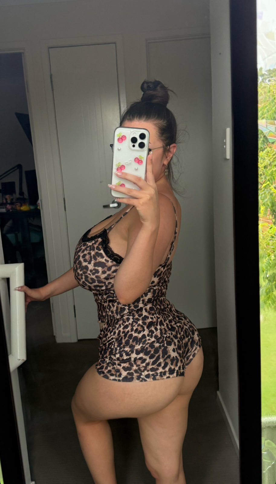 +1 (813) 335-7287🍑🍆 HOTTEST SEXY GIRL 🍑🍓IN TOWN, 100% REAL, DISCREET,HONEST