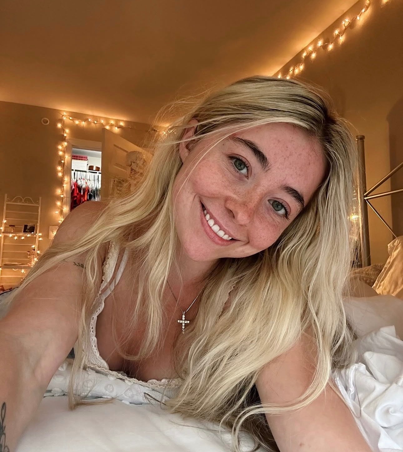 FREE SEX ON NEXT MEETUP IF I CUM BEFORE YOU
