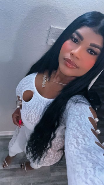 Latina sexy 24/7