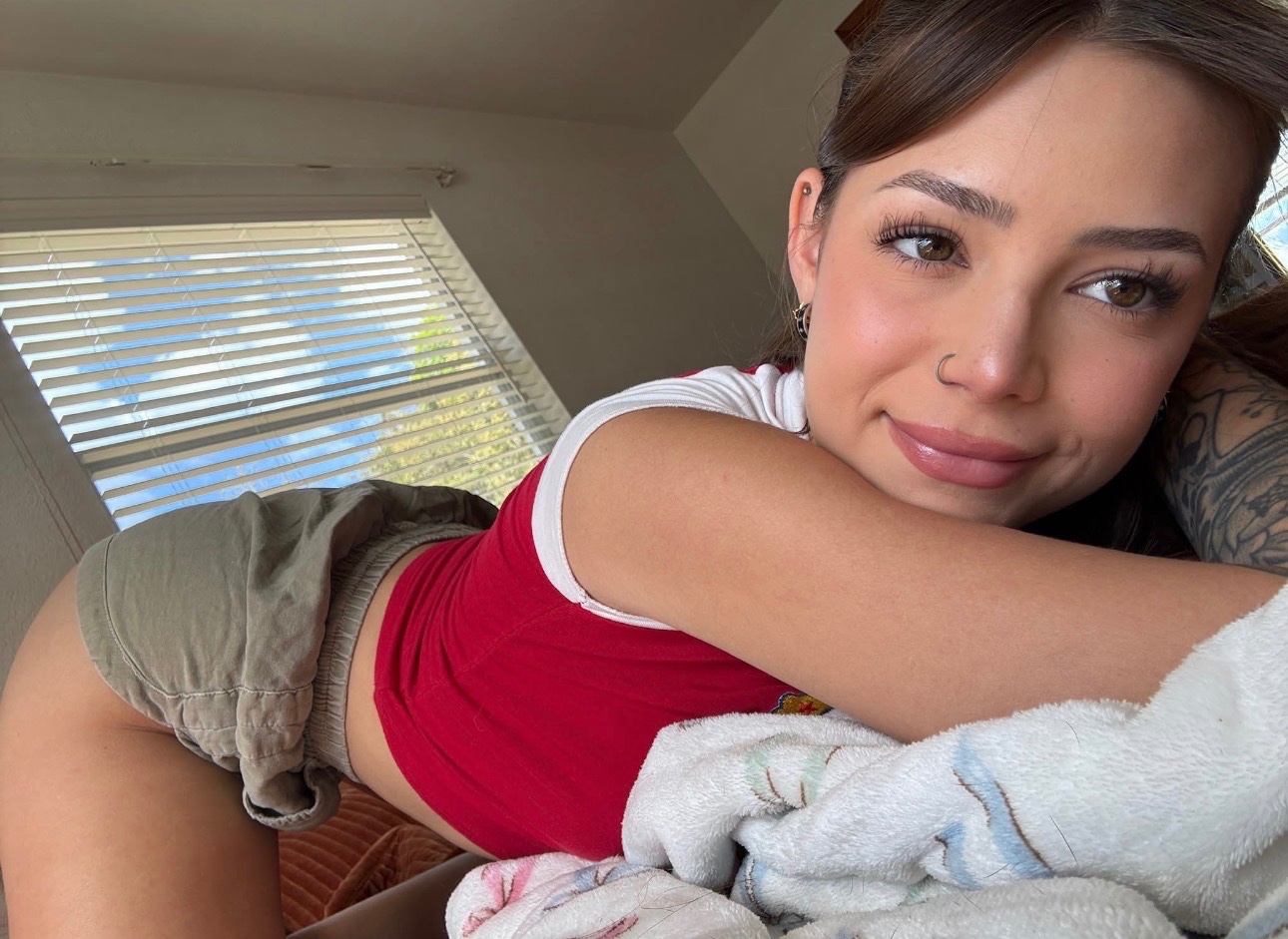 My Sexy pink pussy,     Clean, sexy pussy text  +1 (816) 263-1890 let's fuck I will satisfy your fan