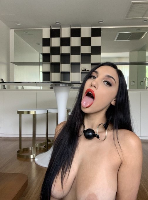 FUNTIME AND CHILL ⁉️ TEXT ME ON +1 (661) 220-1407