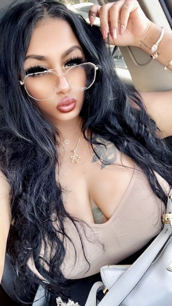 I DARE YOU TO COME SEE ME & NOT FALL IN LOVE.. XOXO💋🥂🇮🇳💘