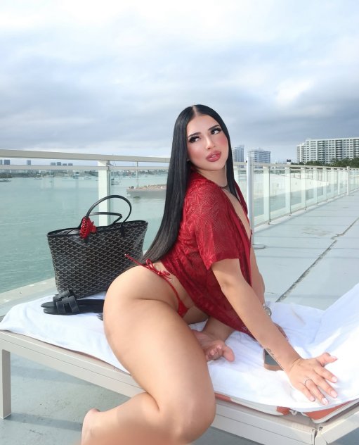 I’m available for Incall and outcall service