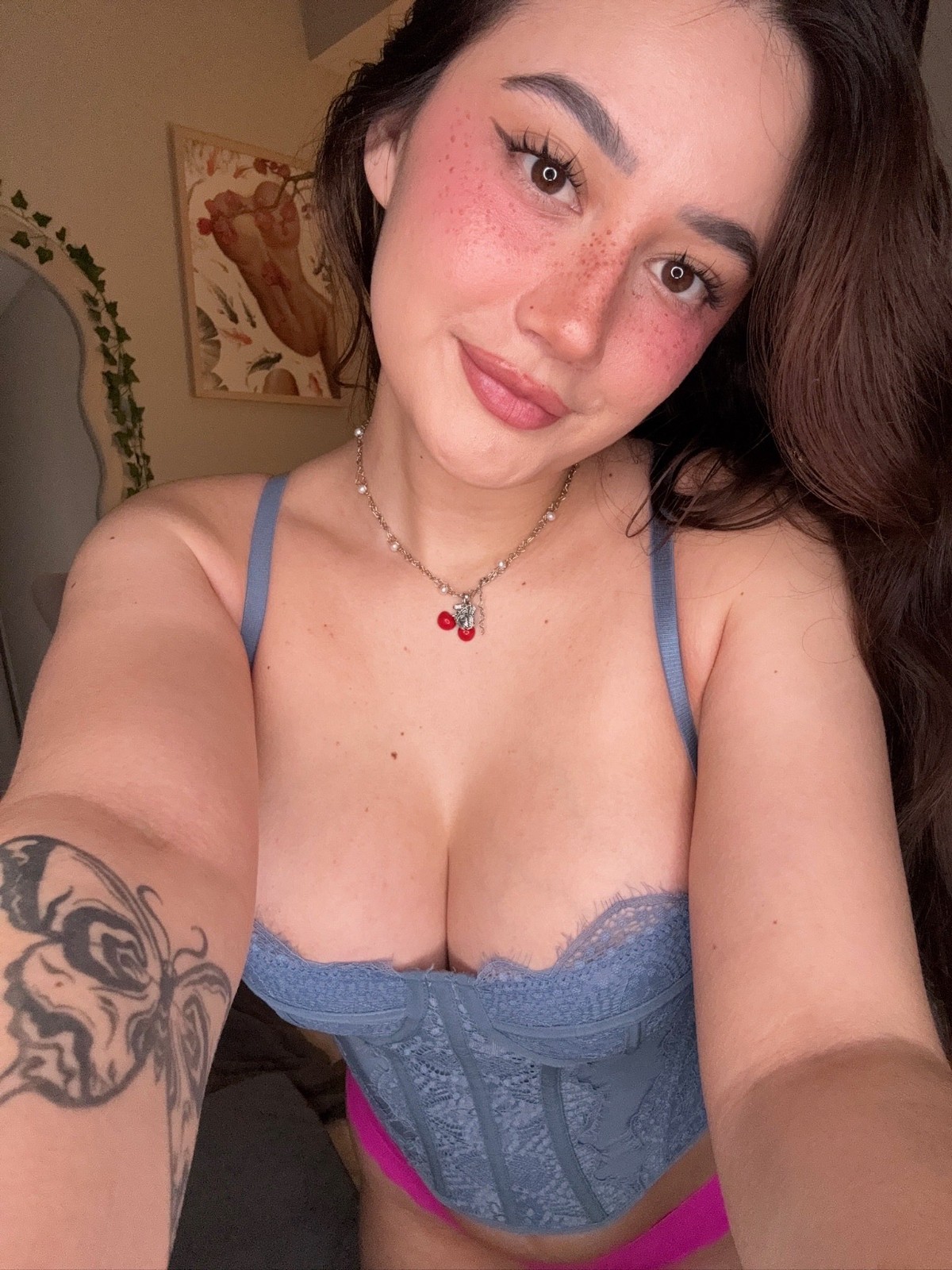 Your go-to for hookups, discreet car meets, relaxing massages & girlfriend experience vibes 💋