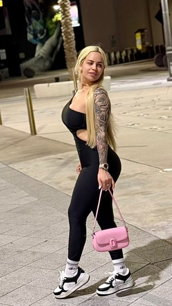sexy latina, don't hesitate to call me