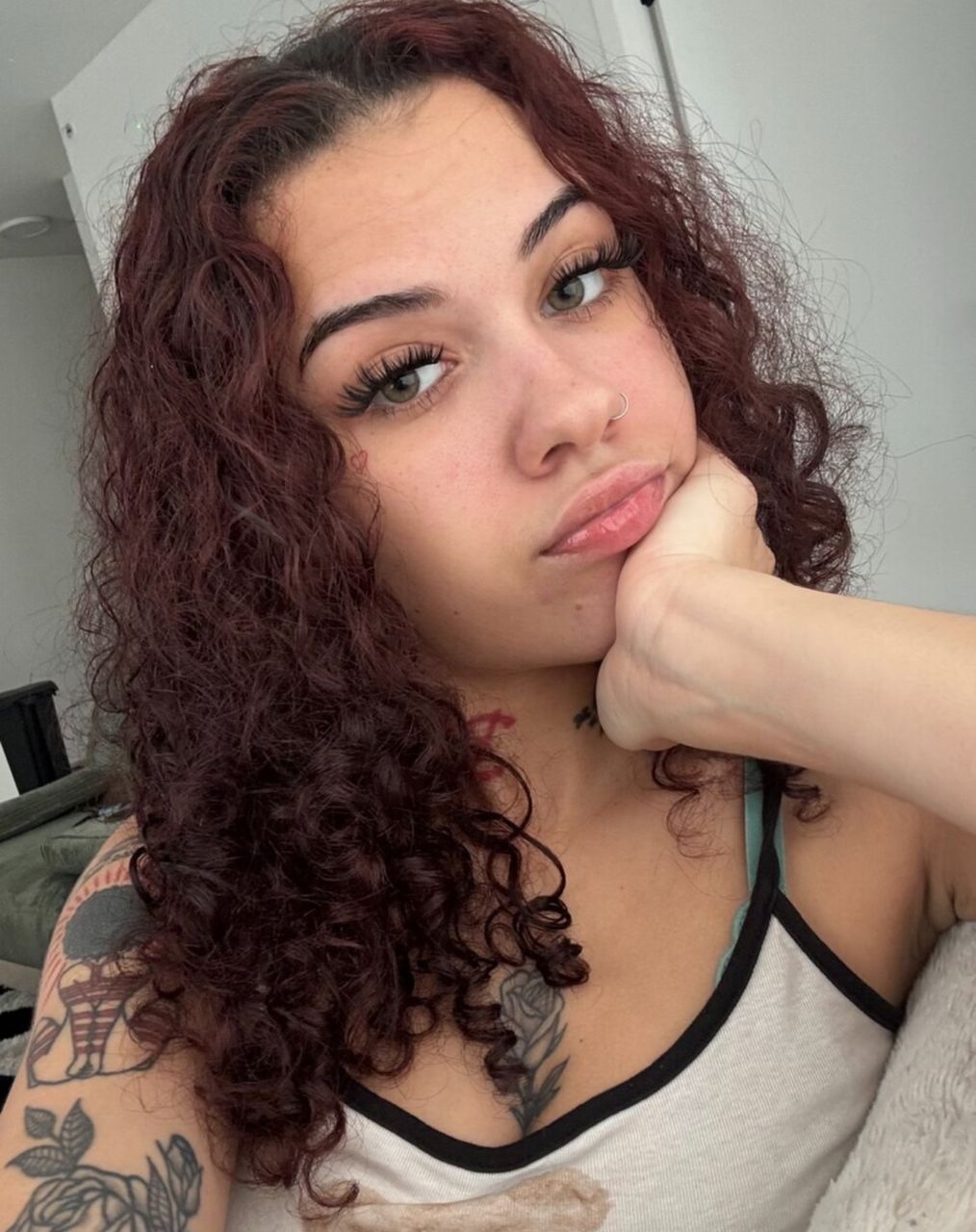 Kayla available for hookup and massages