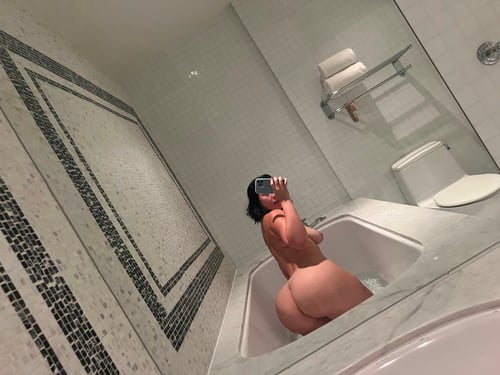 PAY IN PERSON ONLY. Text me +1 (917) 442-2076 now for Hookup and Massages.