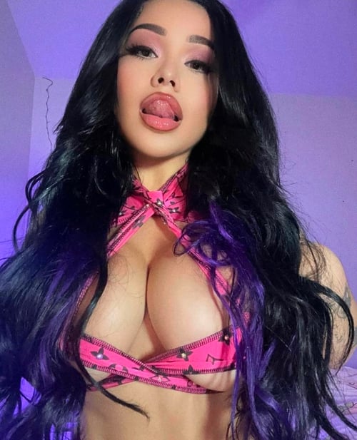 Mexican hottie that will blow your mind 👅💦 In/OutCall/CarDate Passionate GFE.