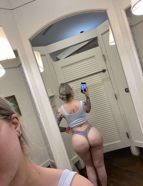 HORNY? COME AND FUCK ME 🍑RIGHT 🍑NOW