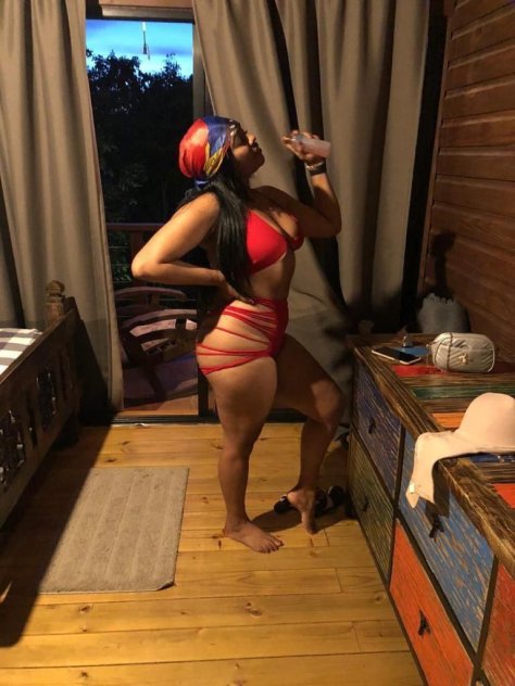 Pay Cash Full Service Latina hot available call me daddy 512-812-7762
