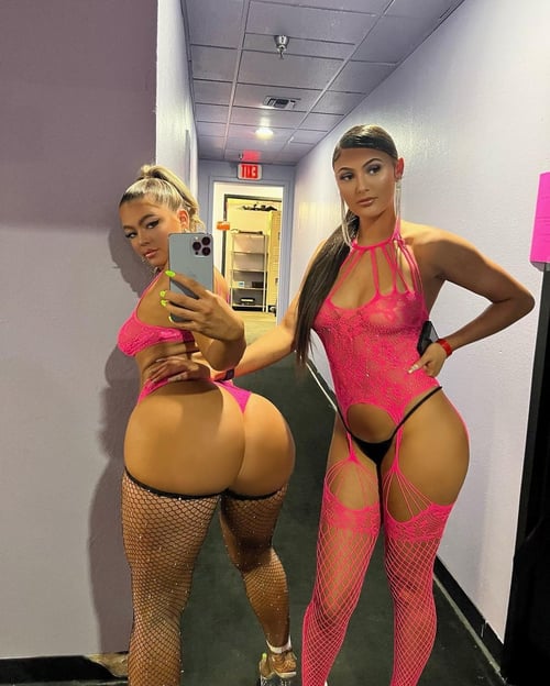 2 girl Sensual Sessions