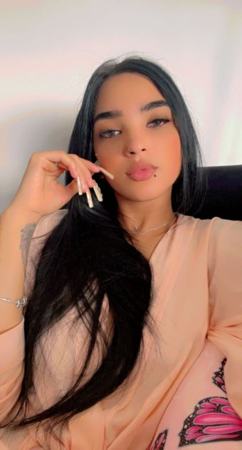 Hi my name is Patricia, I’m available 24/7 call me now bb 4086593867