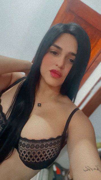 Available I only accept cash and verification videos before the appoin
