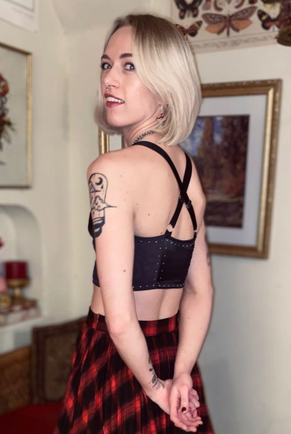 
Escape To Your Very Own Wonderland🎶💖🤭🩵🍰🕓
