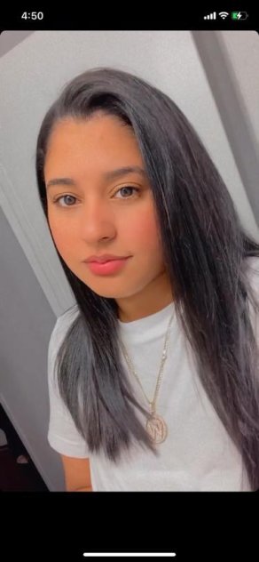 hola mi nombre es yasmin soy una chica caliente atrevida que me gusta