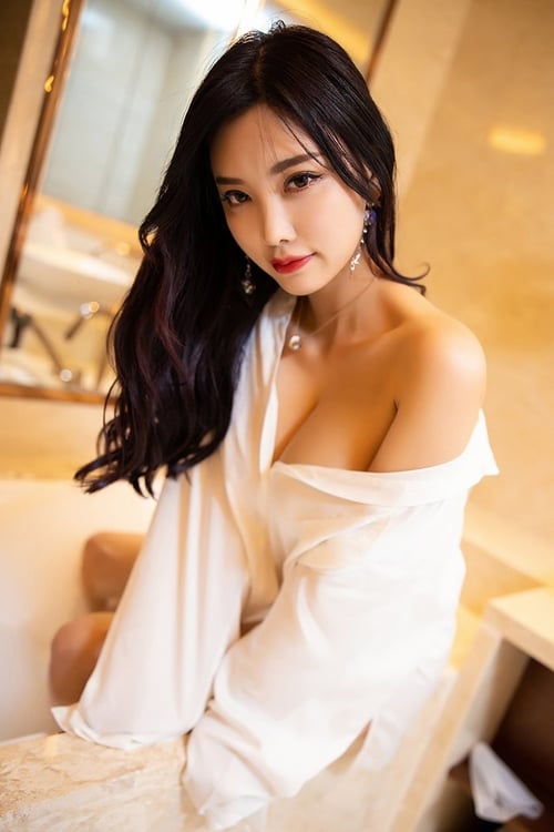 🎀🎀🎀Asian Sexy Girl🎀🎀🎀Have a sexy body🎀773-297-0846 🎀🎀Anywhere out to you