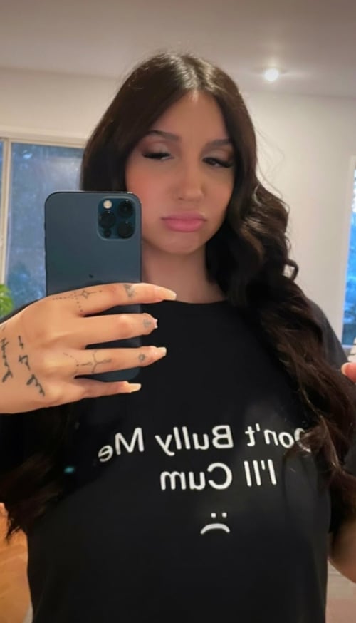 Freaky cock pleaser with an irresistible figure that will get you hard on sight