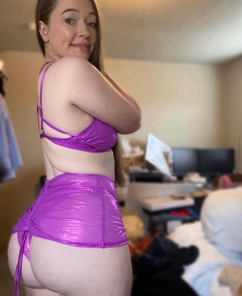 Available for fun 🤩😍