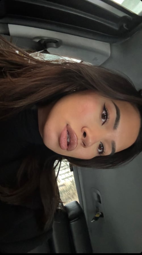 LOOKING🍭4🍬D🍦SWEETEST🍼MILKY💦JUICY🌧WET🍇**🍓SEND A DM