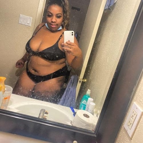 THICK CARAMEL COME SEE ME