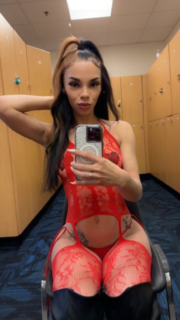 Petite Nympho 🤪