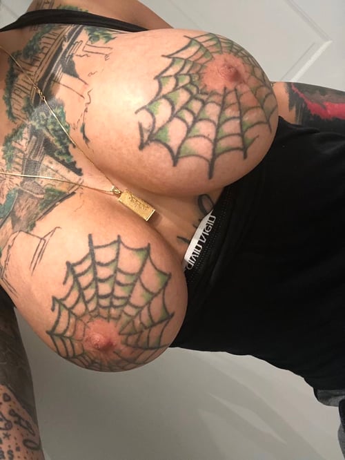 I'M, SO HORNY 👄 AND MY PUSSY IS WET💦 DIPPING WET 😋👅, TEXT 💬ME NOW LET FUCK