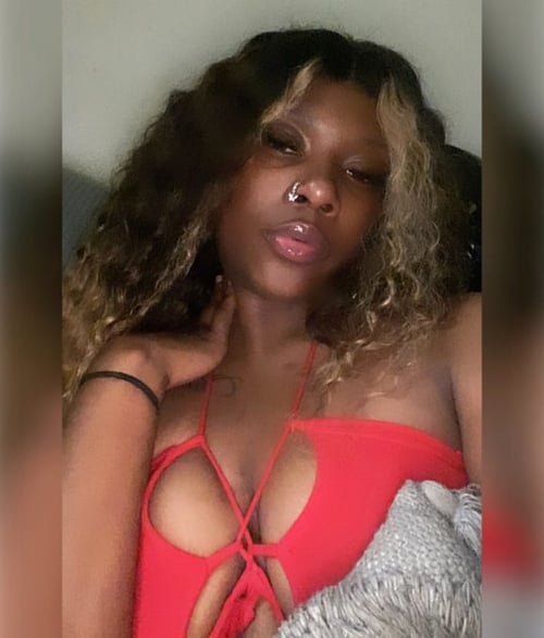 😍😋 WET & JUICY 💦🤞🏽 Freaky BOMBSHELL 👅 wit the pornstar BOOTY 😘