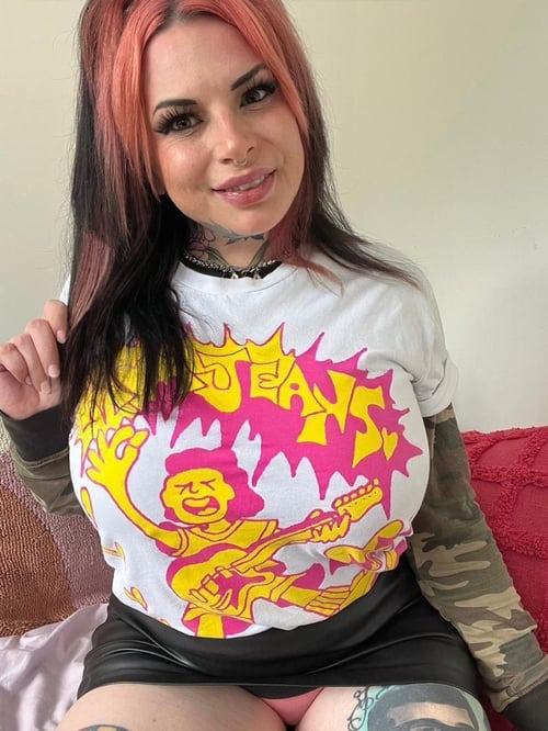 I’m a❤️professional 💯sexworker👅hit me up if you’re down to have fun💯🥰
