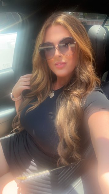 ꧂SINGLE YOUNG PRETTY JUICY PINK TIGHT INCALL AND OUTCALL AVAILABLE꧁